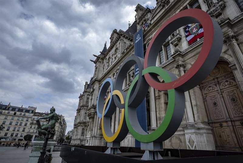 Συναγερμός στο Παρίσι: Έκλεψαν σχέδια για την ασφάλεια των Ολυμπιακών Αγώνων